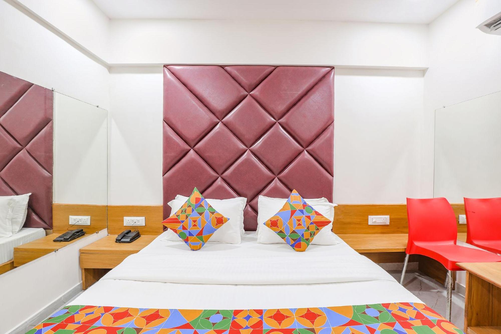 Fabhotel Crystal I - Gandhinagar Kültér fotó