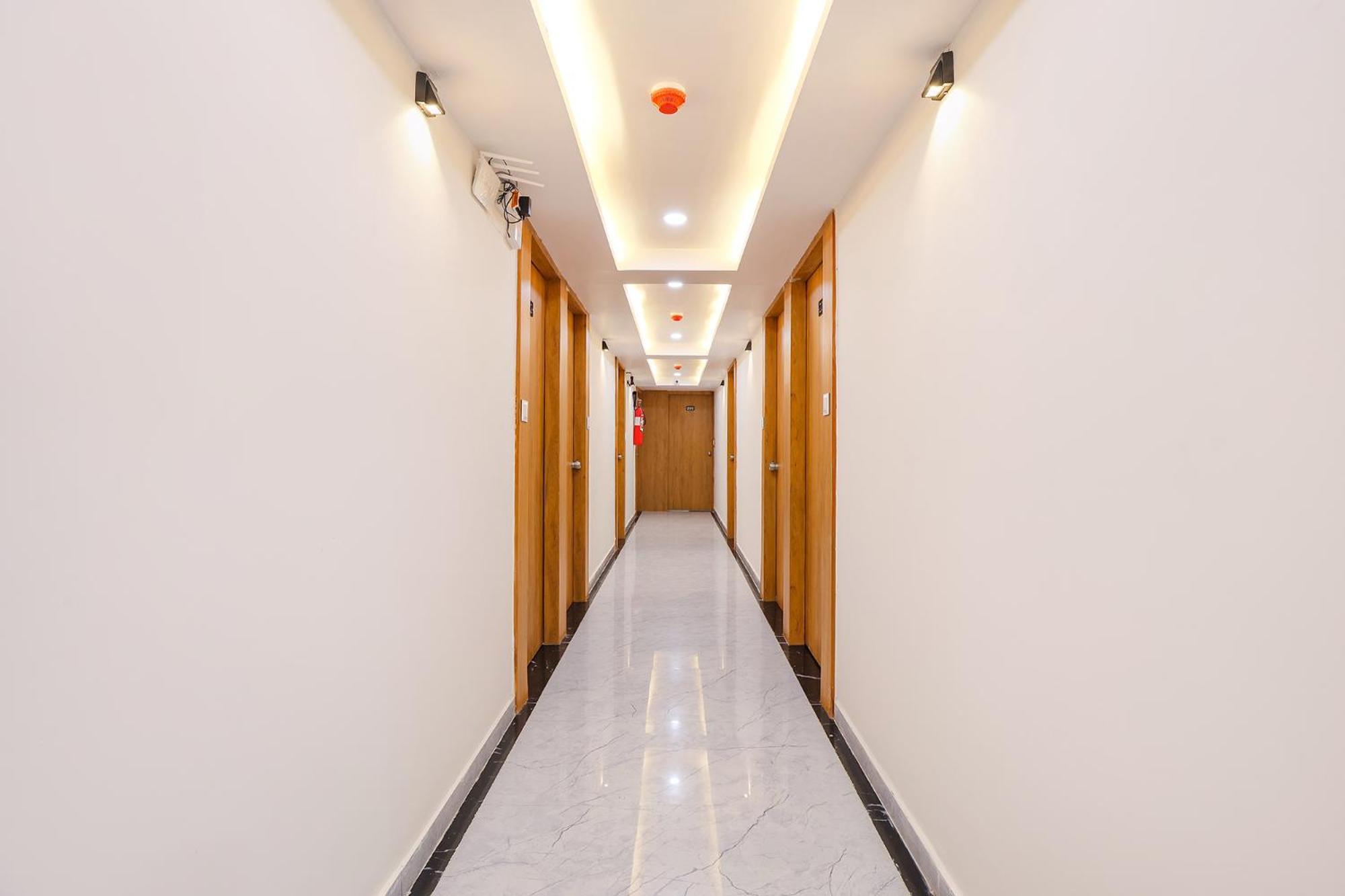 Fabhotel Crystal I - Gandhinagar Kültér fotó