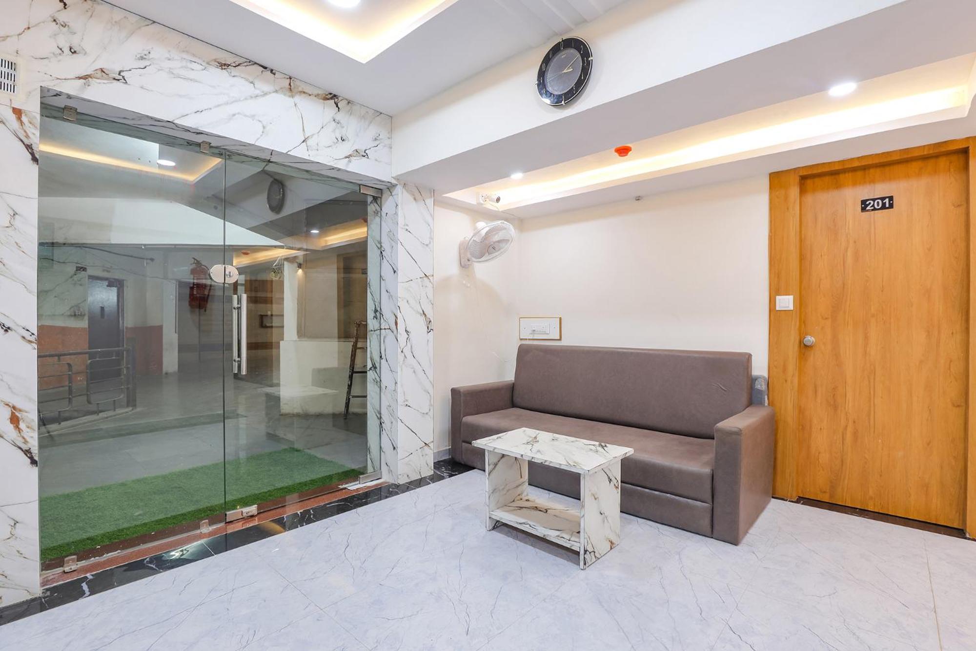 Fabhotel Crystal I - Gandhinagar Kültér fotó