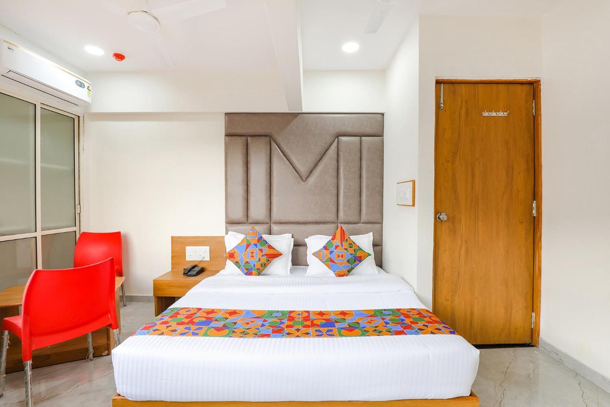 Fabhotel Crystal I - Gandhinagar Kültér fotó